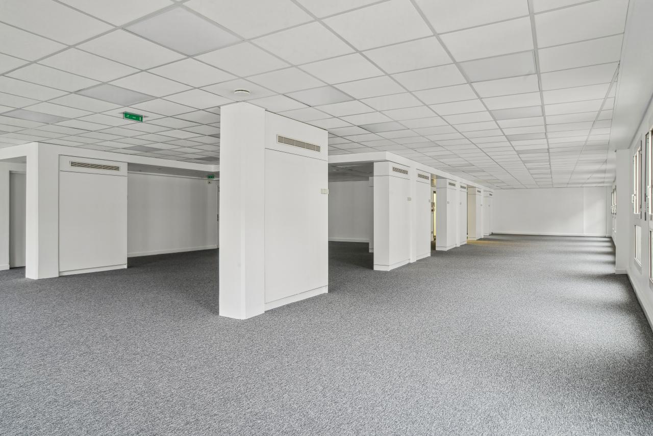 Bureau Paris 305m² Location bureau Paris OLBUR2206061 7